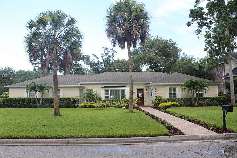 1st image of 202 S Clark Ave