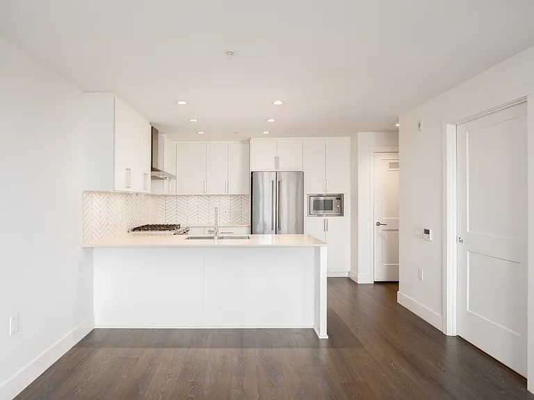 4477 Hastings St #509 — Photo 4