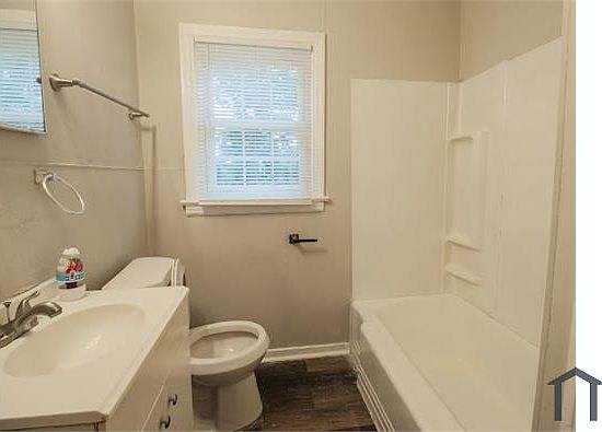 5th image of 1429 47th St