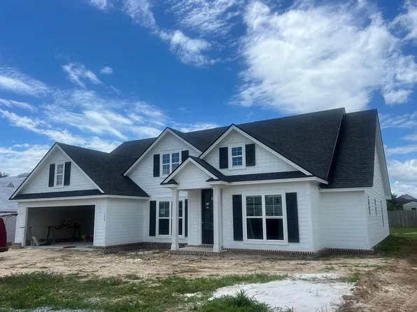 164 Audrey Ln, Hahira, GA 31632