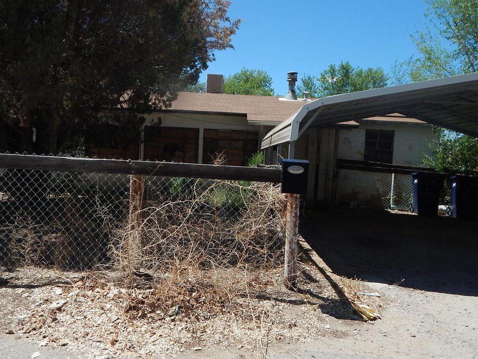 2nd image of 517 S Main Ave