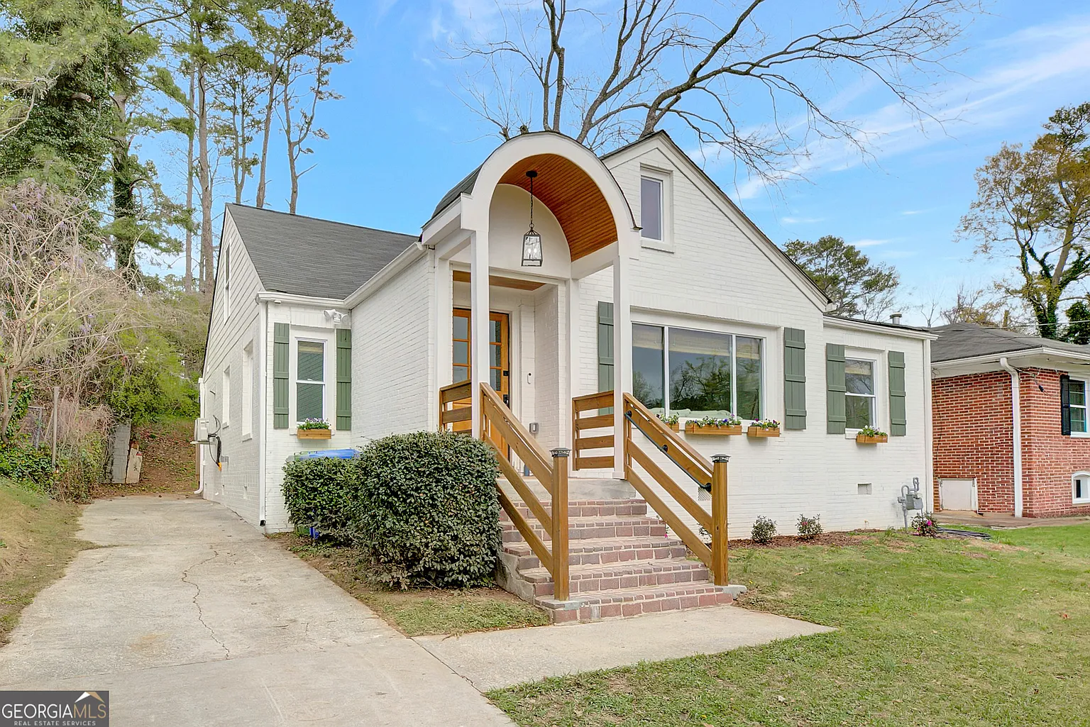 1747 Cascade Ter SW photo 1