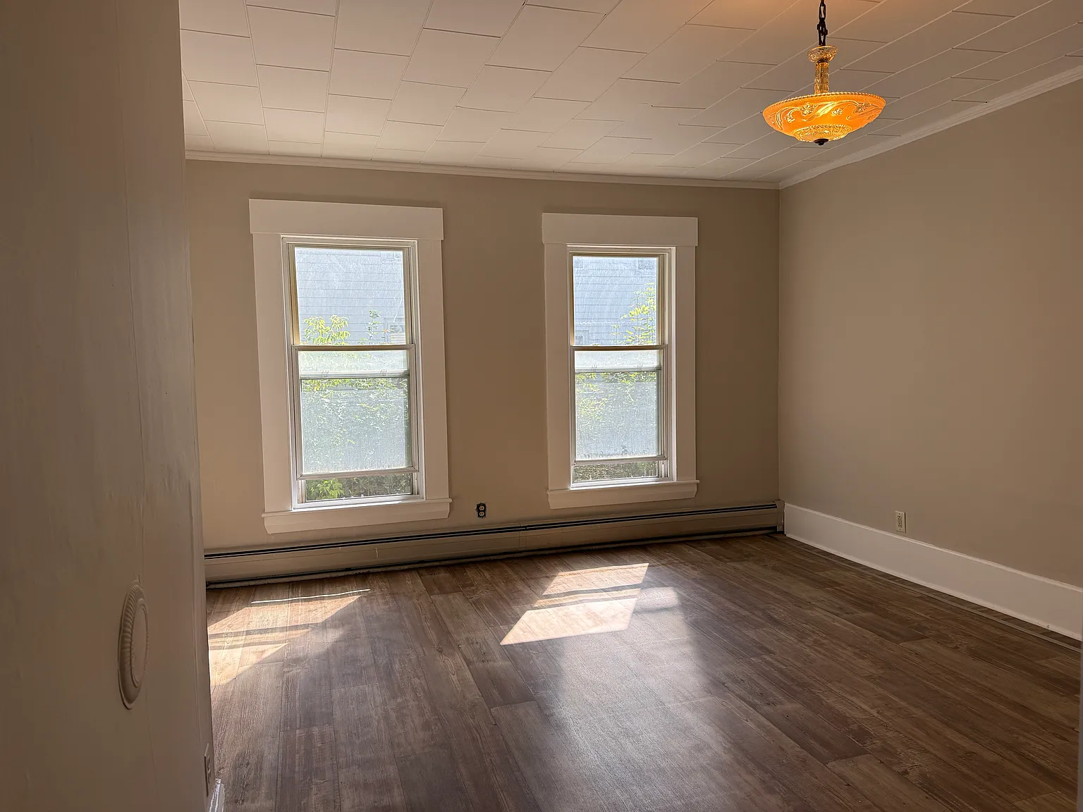1 bed, $950 — Photo 1