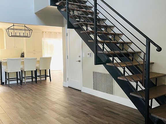 2nd image of 22523 Margarita Dr