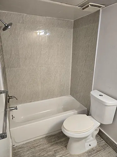 2830 Somerset Dr #203N Photo 1