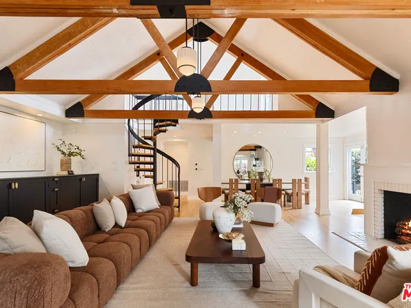 12 Rose Ave, Venice, CA 90291