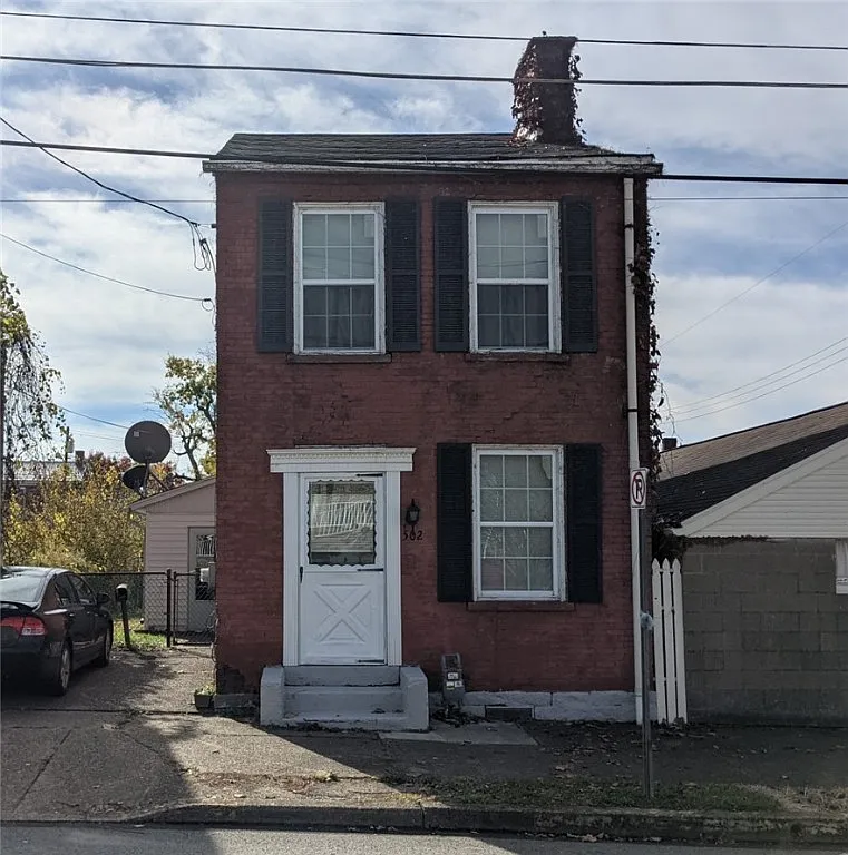 502 Brashear St photo 1
