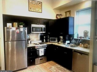 932 Pine St APT 3R, Philadelphia, PA 19107