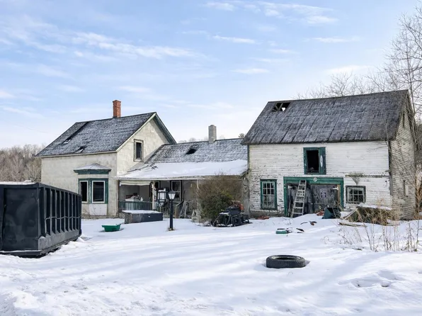 6 Raymond Street, Lyndon, VT 05851