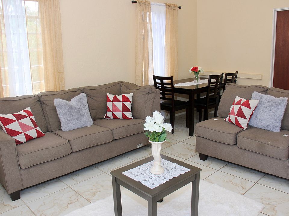 Living room & dining area
