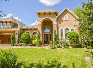 147 N Sage Sparrow Cir, The Woodlands, TX 77389