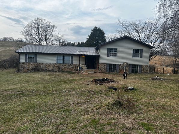 825 McDaniel Rd