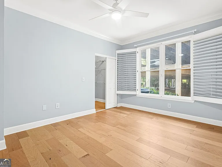 3777 Peachtree Rd #1402 — Photo 16