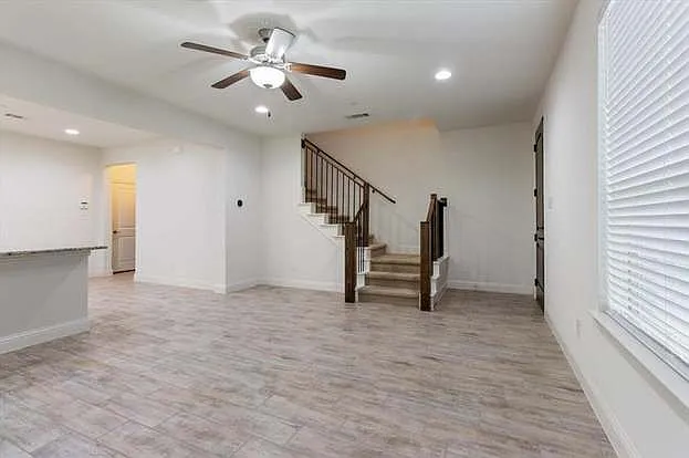 3008 Gaylord Dr — Photo 7
