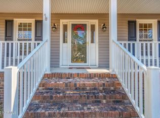 1701 Pennyroyal Rd, New Bern, NC 28562