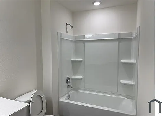 1073 Long Bay Ct — Photo 15
