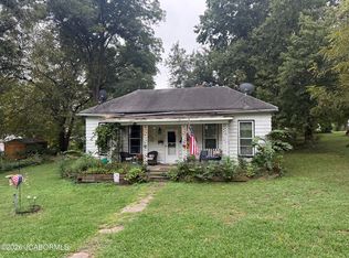 503 E Main St, California, MO 65018
