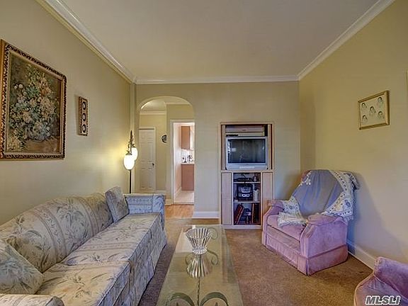 3rd image of 45 Floral Blvd APT 2b