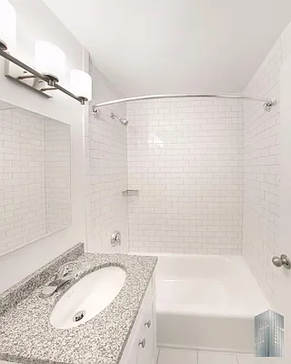 Rented by Skyline Group Real Estate | media 1