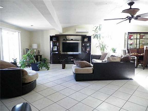 5th image of 7174 Ponce Dr