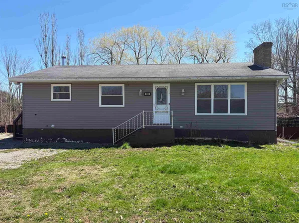 395 College Rd, West Hants, NS B0N 2T0