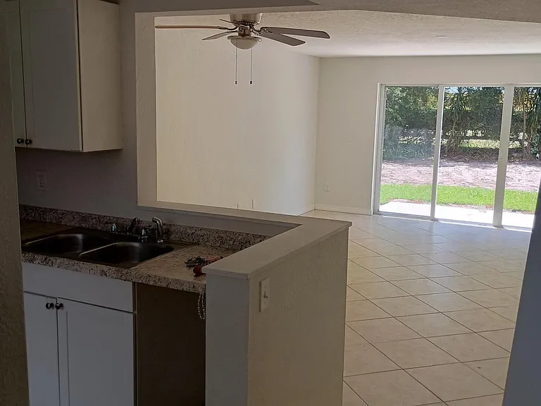 203 Southland Dr #A — Photo 4