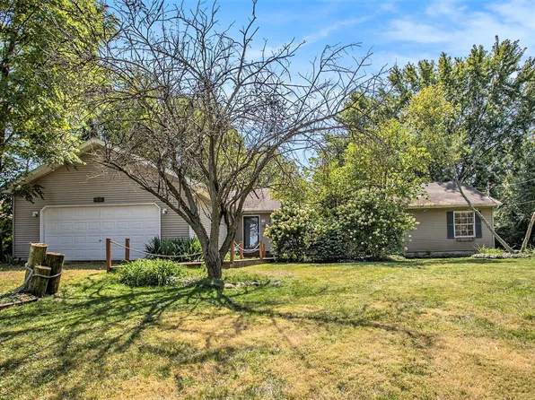 10285 Tomkinson Dr, Scotts, MI 49088