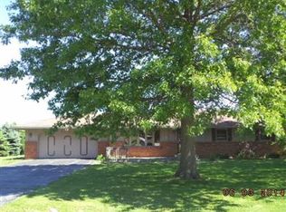 3528 Olive Dr, Belvidere, IL 61008