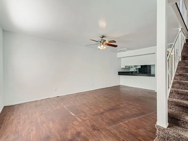 76 N 27th St #B — Photo 13