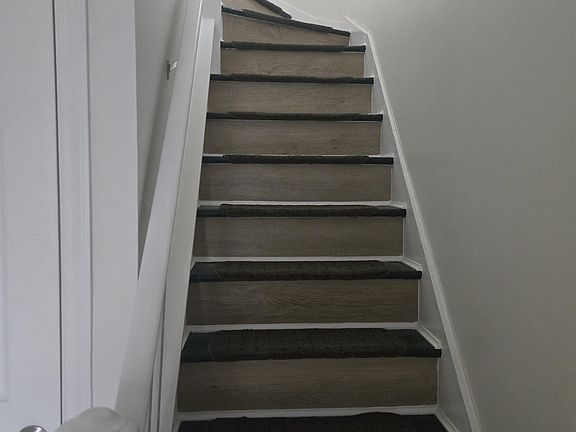 2nd image of 308 Lincoln Ave Floor 2