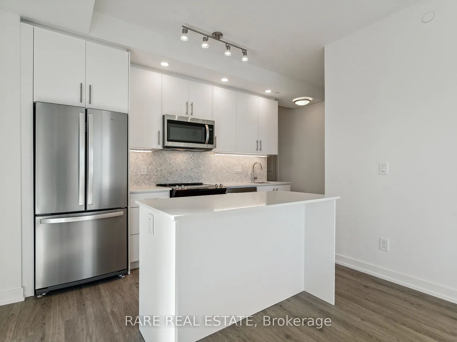 2 bed, $2,800 — Photo 2