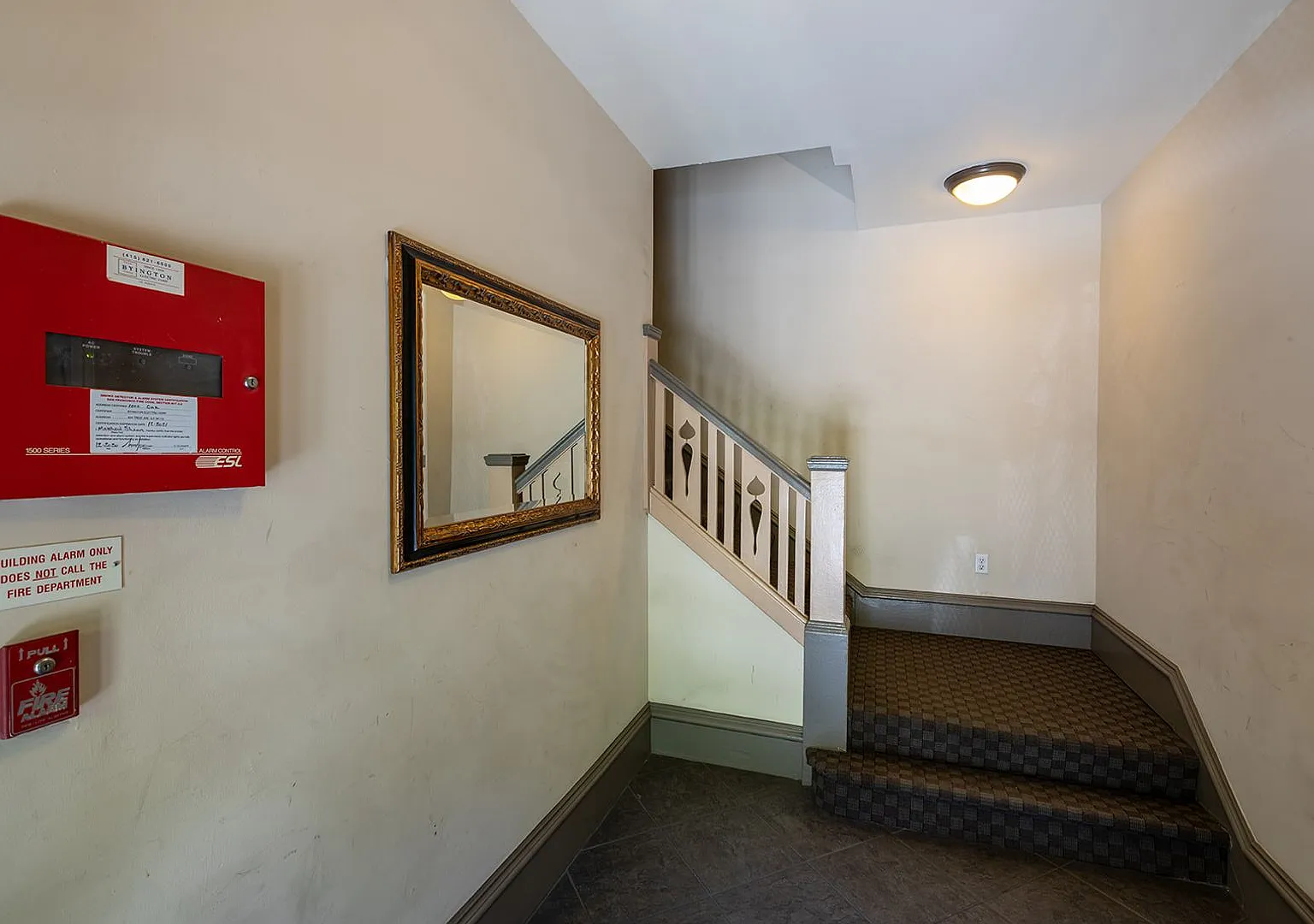 1000 Oak Street — Photo 4