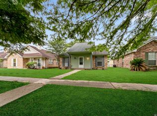 4413 Blue Ribbon Dr, Baton Rouge, LA 70814