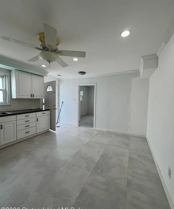 12 Elwood Ave