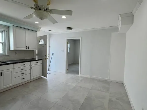 12 Elwood Ave, Staten Island, NY 10314