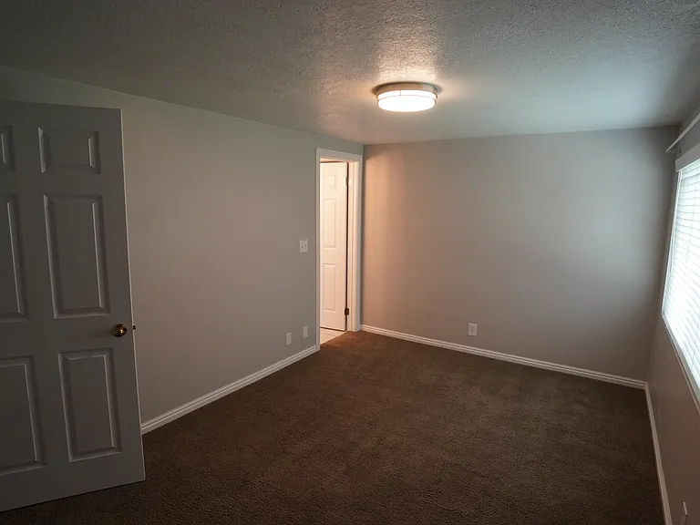 1219 Ash Dr — Photo 23