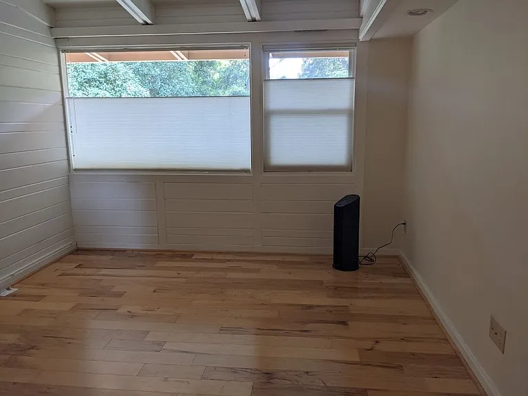 223 Edgefield Ave NW — Photo 15