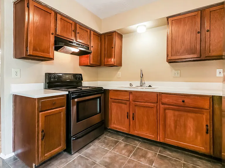 13427 Boonway Dr — Photo 8