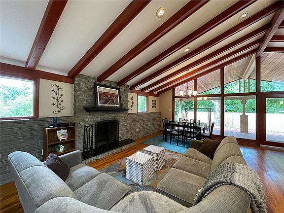 4th image of 231 Seegar Rd