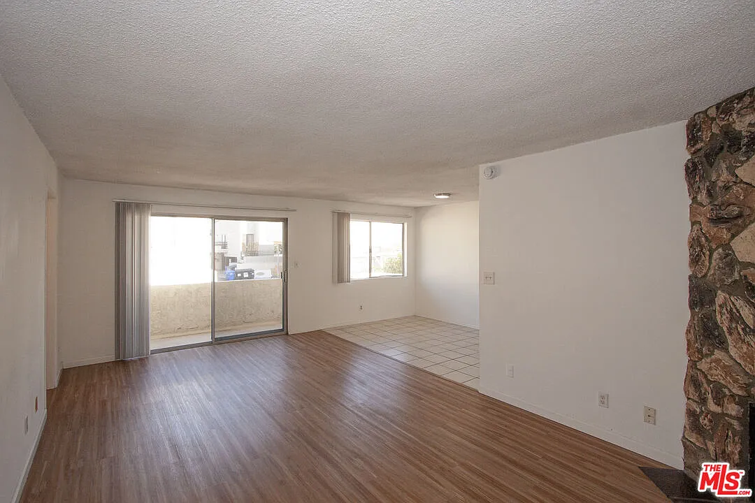 2 bed, 2.0 bath, $3,500 — Photo 2