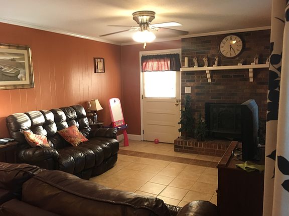 4th image of 243 Dudley Ave