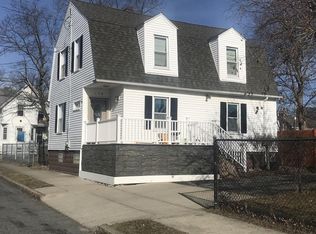 178 Cedar St, New Bedford, MA 02740