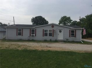 208 E Harbor View Dr, Harbor View, OH 43434