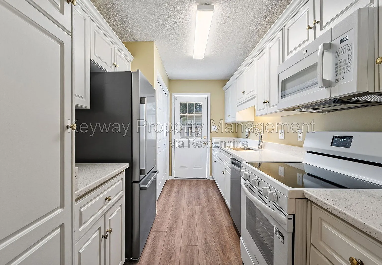 2 bed, 2.0 bath, 1092 sqft, $1,400 — Photo 4