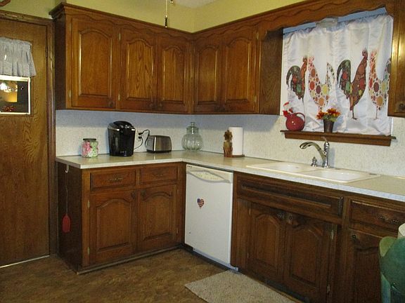 5th image of 326 N Apple Ave