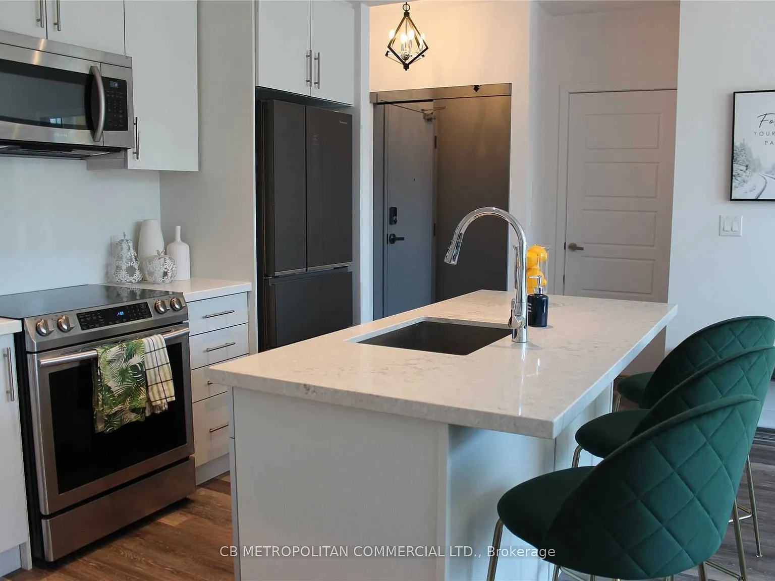 3 bed, $2,500 — Photo 3