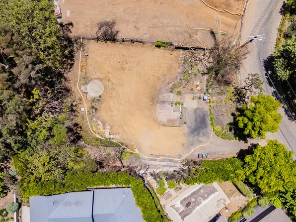 1022 Maroney Ln, Pacific Palisades, CA 90272