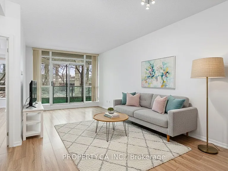 231 Fort York Blvd #223 — Photo 1