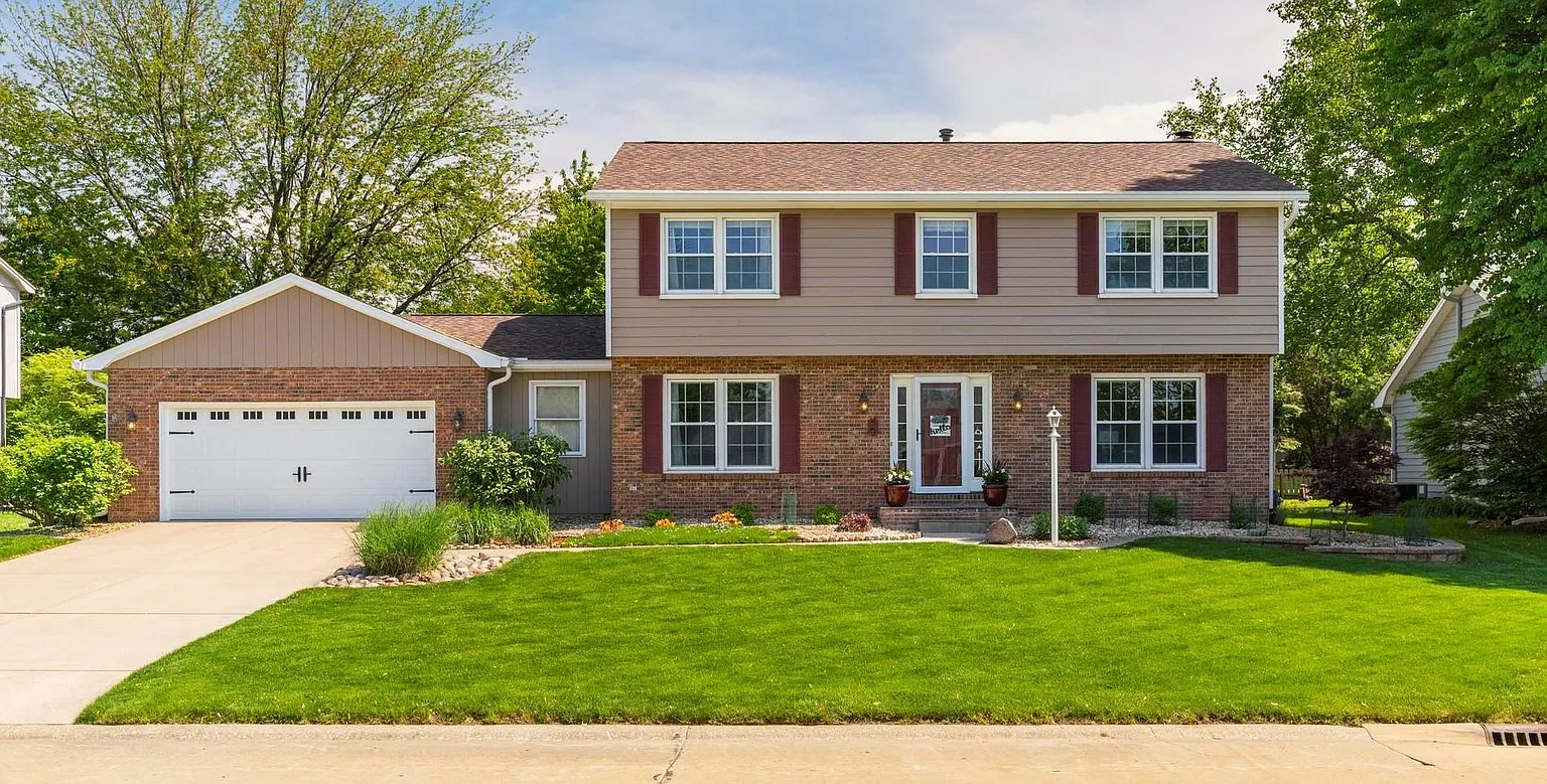 8 Harbor Pointe Cir photo 1