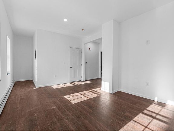 4th image of 402 River Dr Floor 2